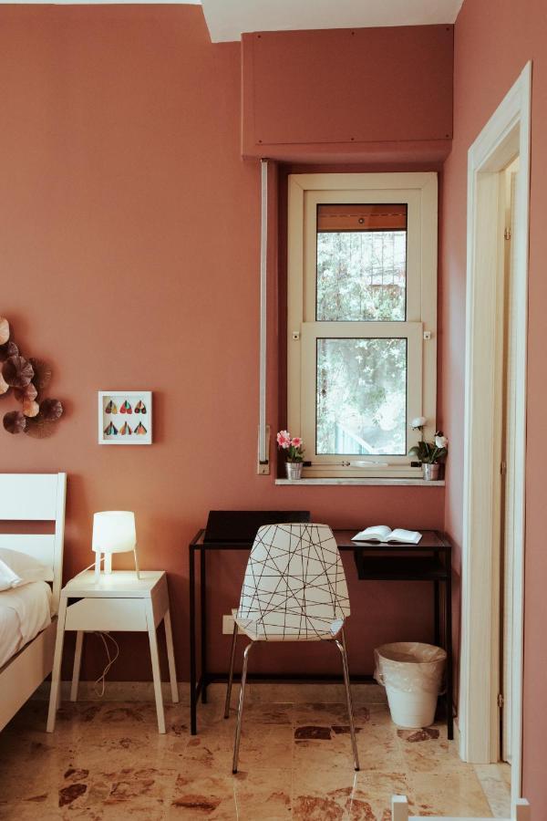 Sostanza - Rooms In Catánia Buitenkant foto